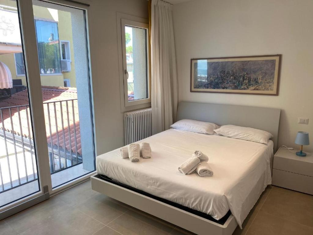 Nuovo Residence Serenissima Frontemare - Agenzia Cocal กาออร์เล ภายนอก รูปภาพ
