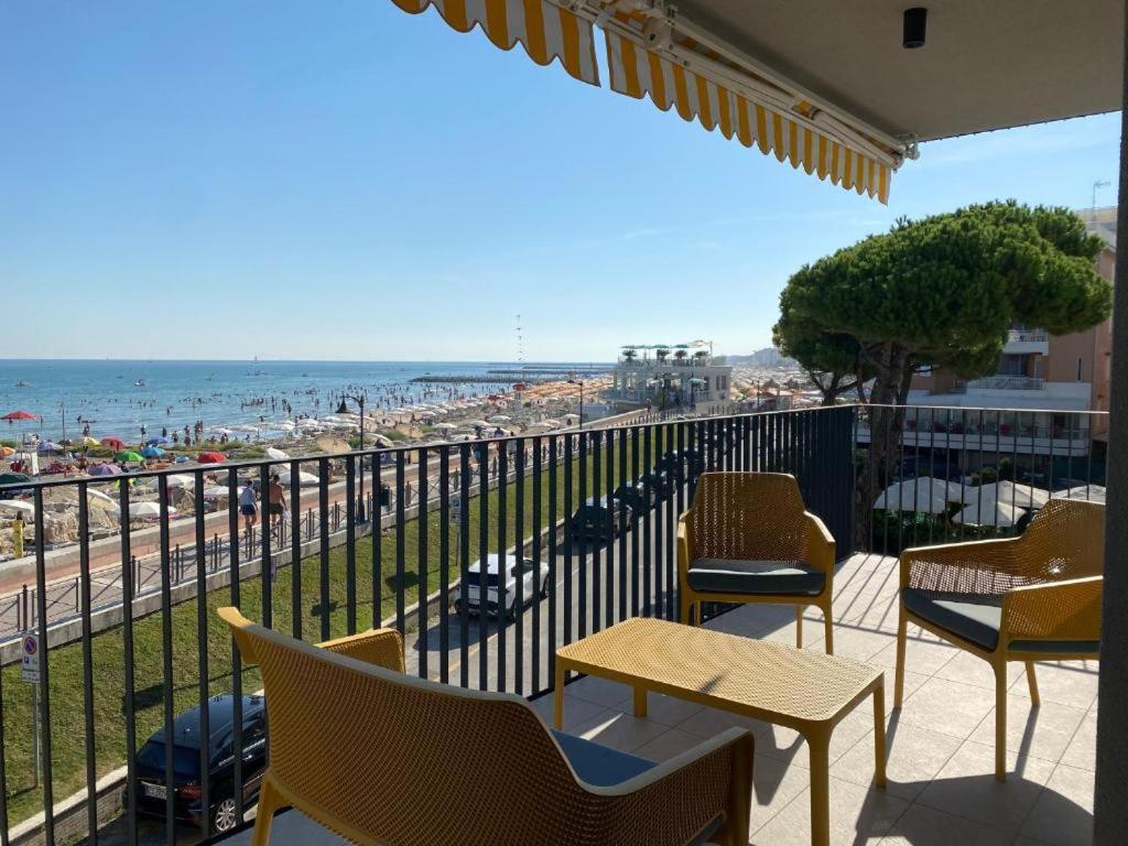 Nuovo Residence Serenissima Frontemare - Agenzia Cocal กาออร์เล ภายนอก รูปภาพ